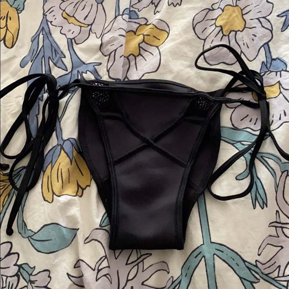 Lee + Lani Black Bottoms